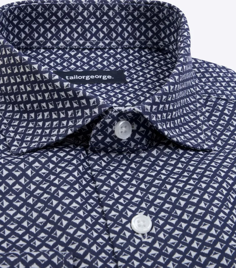 Chemise en fil-à-fil liberty bleu marine facile à repasser